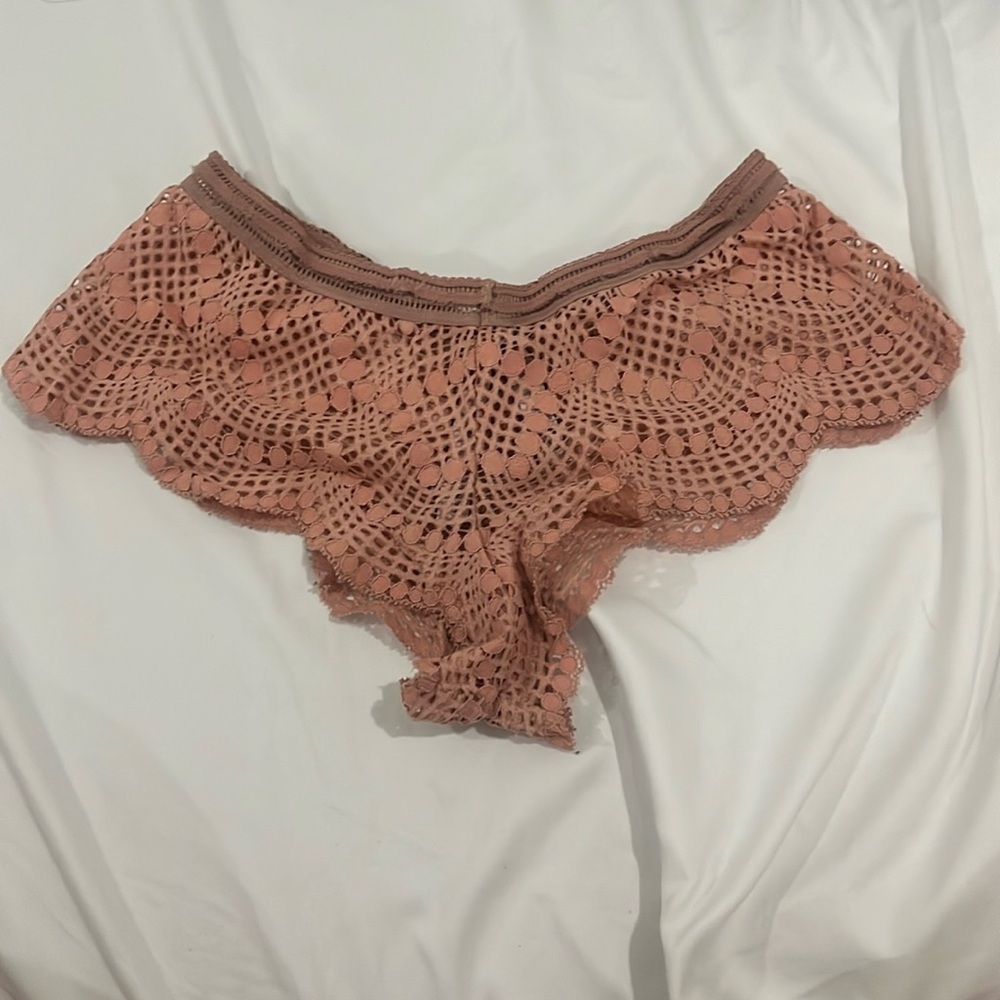 Pink Lace Cheeky